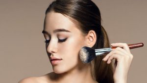 A Complete Buying Guide For The Best Powder Foundation